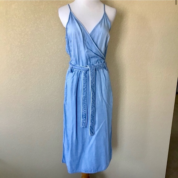 Anthro Cloth & Stone Surplice Chambray Midi Dress - Picture 2 of 9